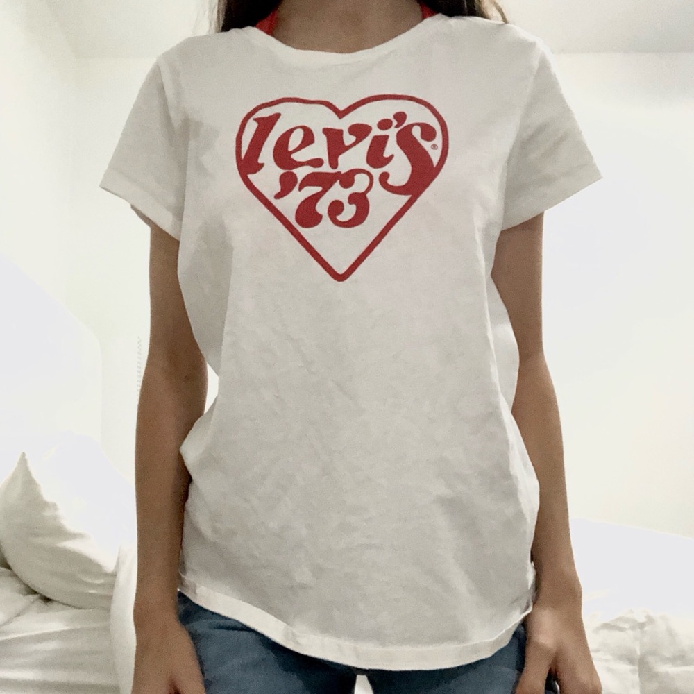 Levi’s T-shirt